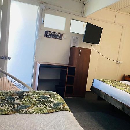 Hostal 3 Norte Сан-Антоніо Екстер'єр фото